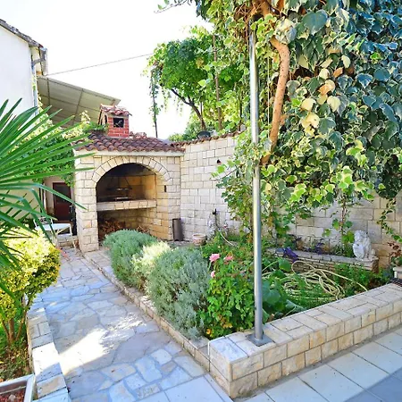 Milenko-3 By Interhome